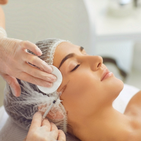 Caso real Sculptra rejuvenecimiento facial 45 años Bogotá - antes y después 18 meses